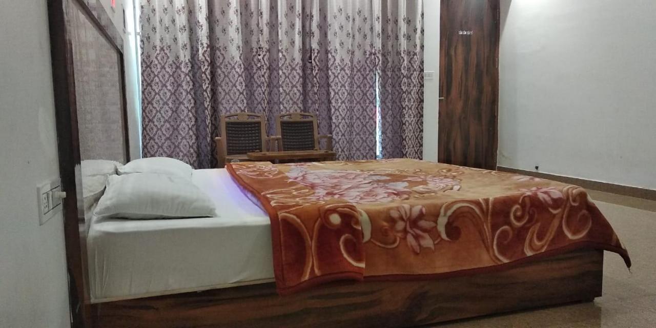 Hotel Radha Rani Mahal Khajuraho Luaran gambar