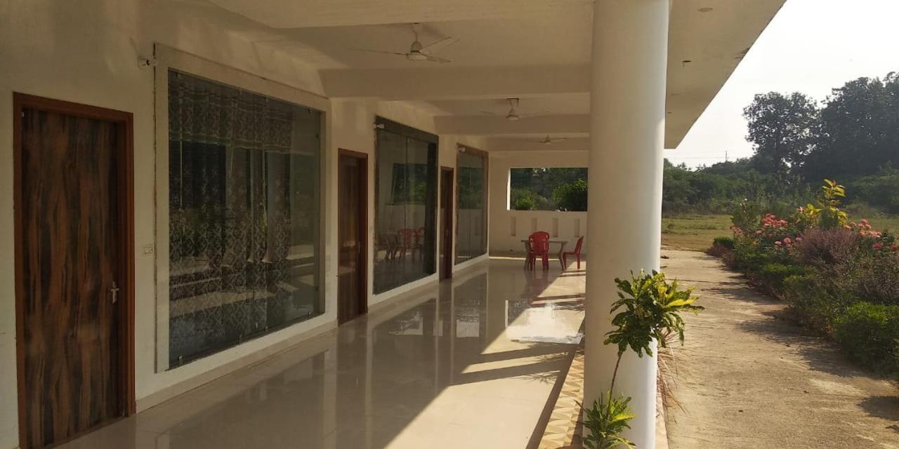 Hotel Radha Rani Mahal Khajuraho Luaran gambar